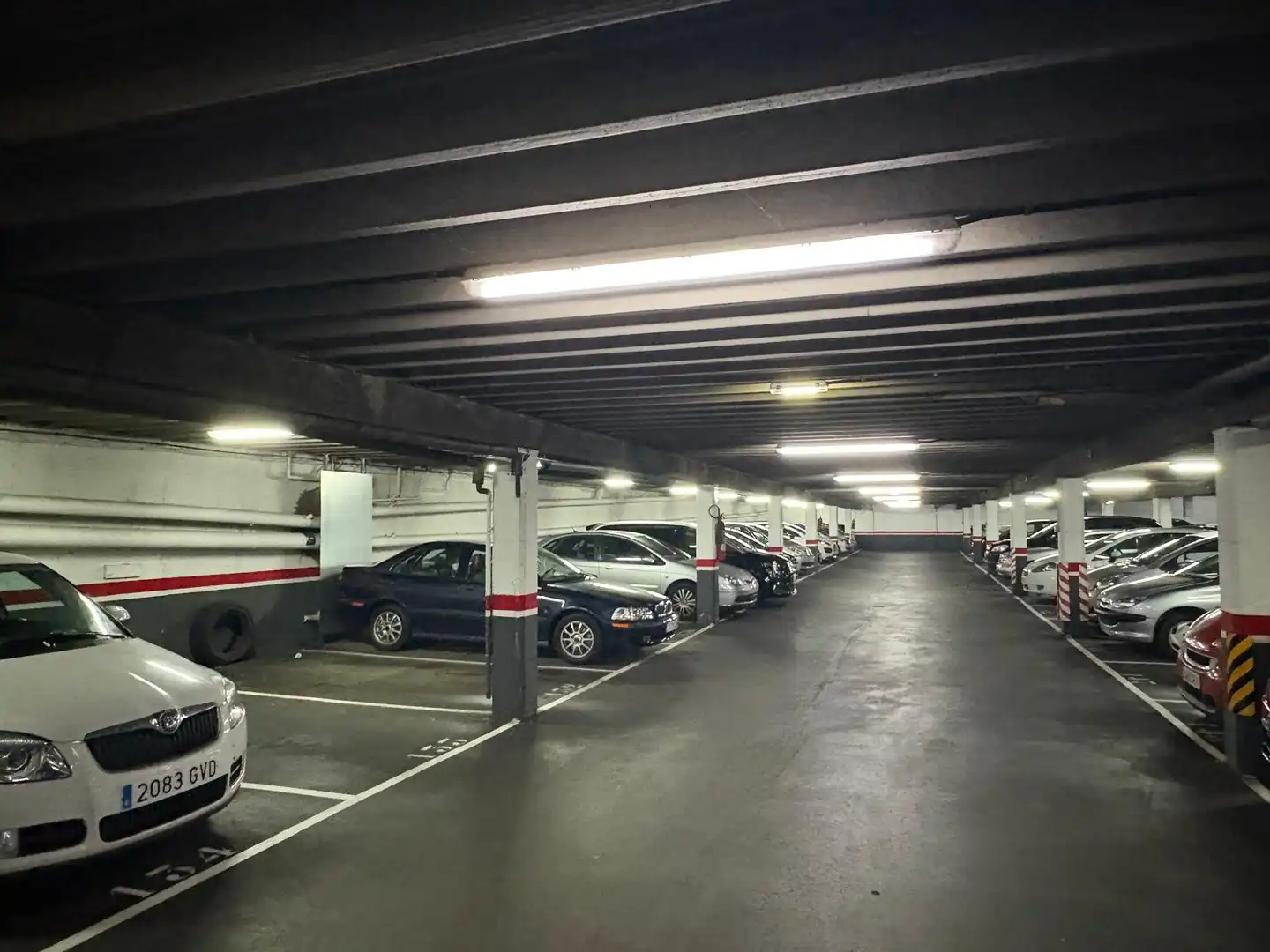 Parking de Piso en venta en Gijón  con Calefacción y Trastero
