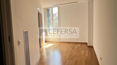 Ático reformado y soleado en finca regia de Eixample., imatge 2