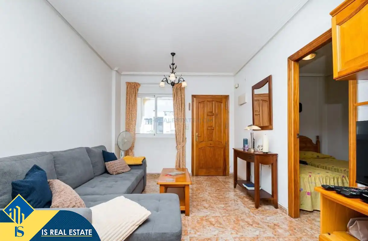 Vista exterior de Àtic en venda en Orihuela amb Calefacció, Terrassa i Moblat