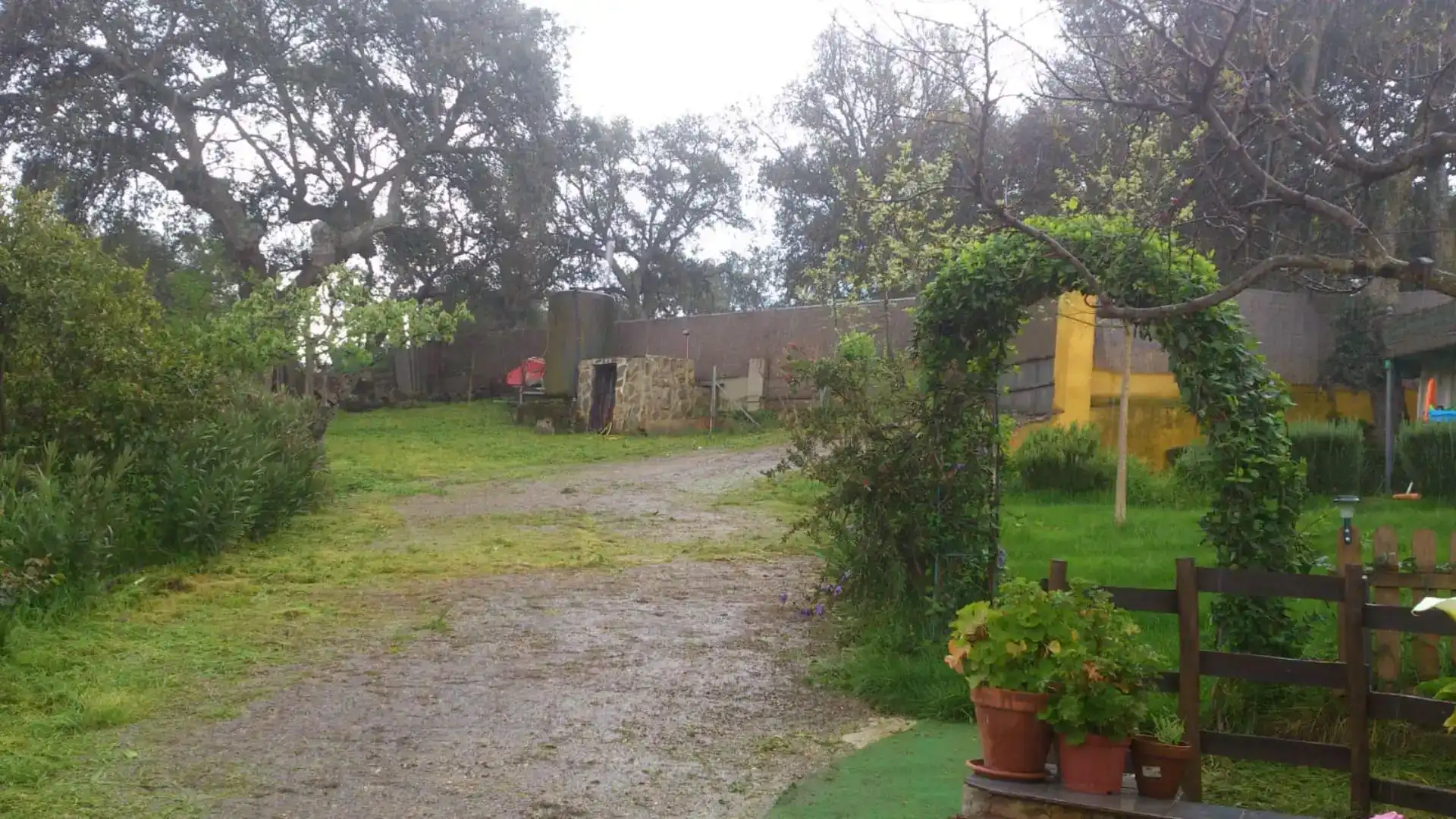 Casa o xalet en venda en La Codosera amb Aire condicionat, Jardí privat i Traster