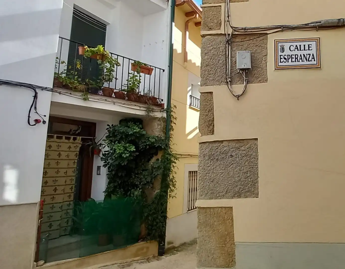 Vista exterior de Casa o chalet en venta en Arroyomolinos de la Vera