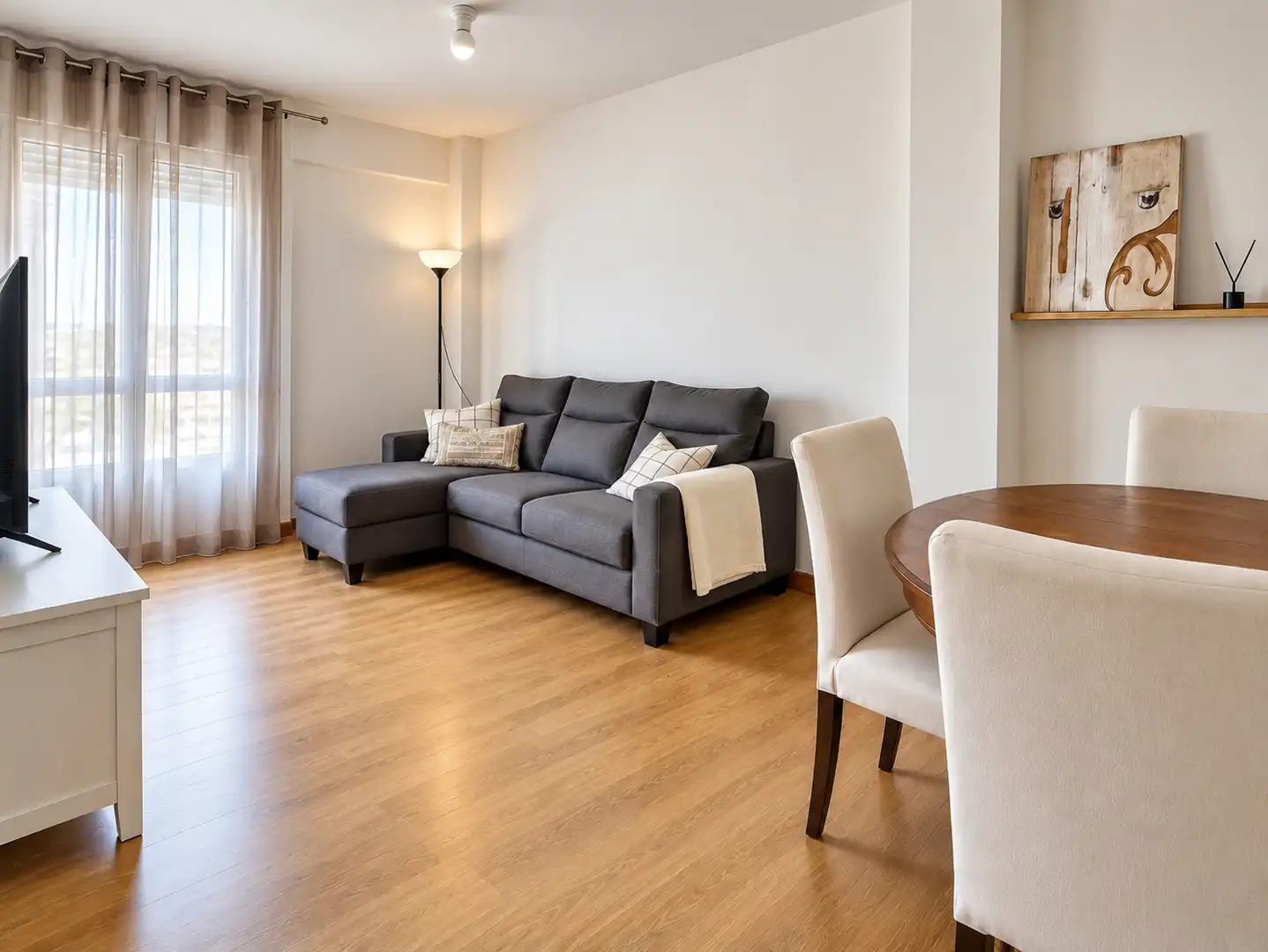 Sala de estar de Piso de alquiler en Torrelavega  con Amueblado y Horno