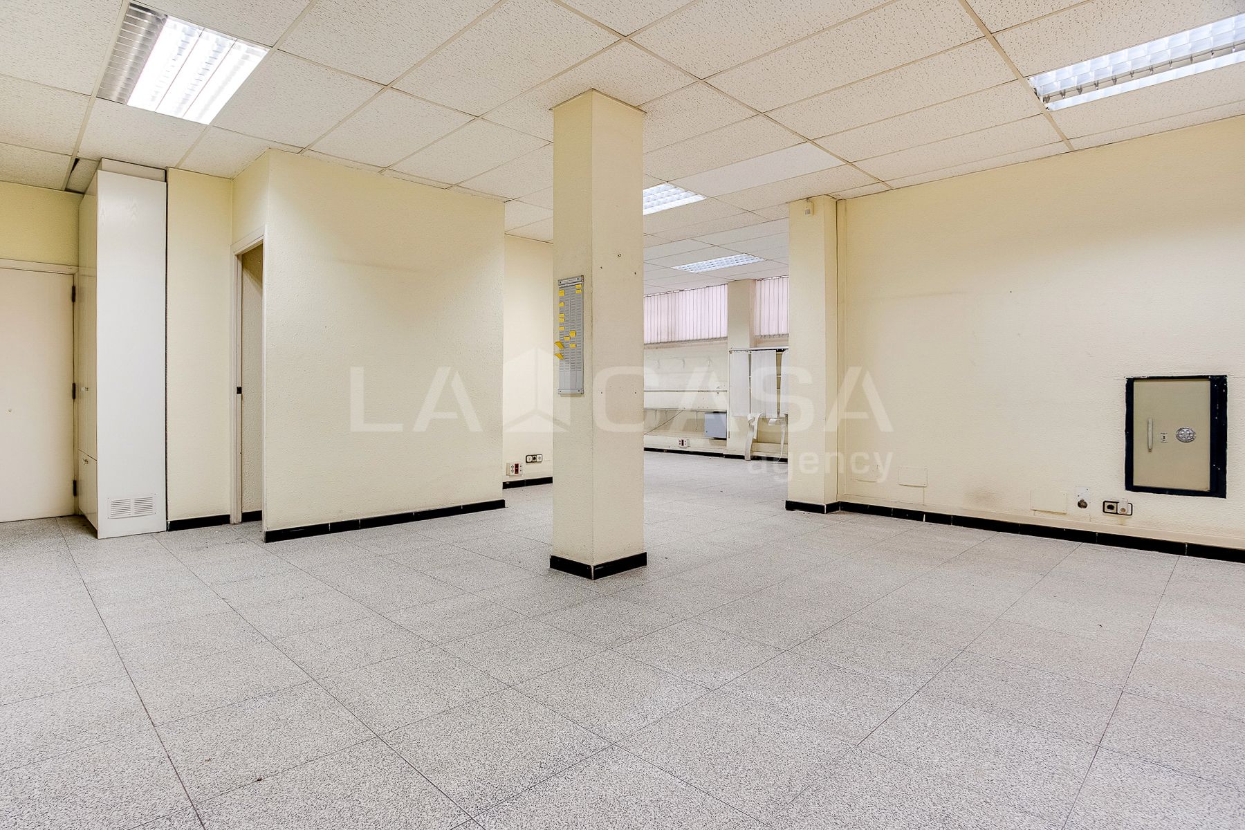 Local en venda en Cornellà de Llobregat