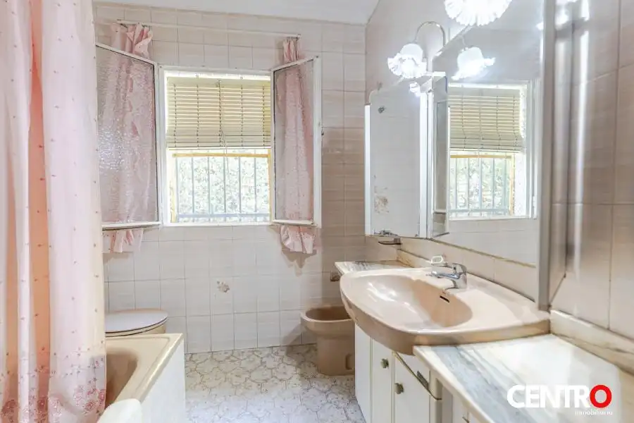 Villa mit Pool zum Verkauf in Suspiro del Moro, imagen 36