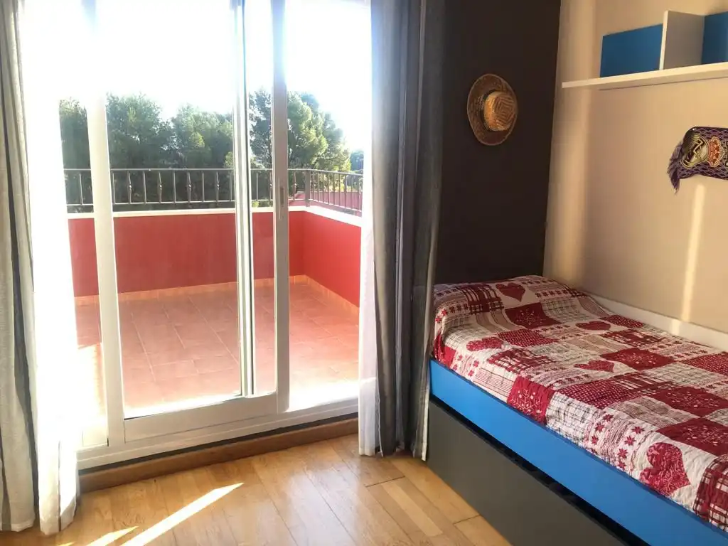 Dormitori de Casa o xalet en venda en Benicasim / Benicàssim amb Aire condicionat, Calefacció i Terrassa