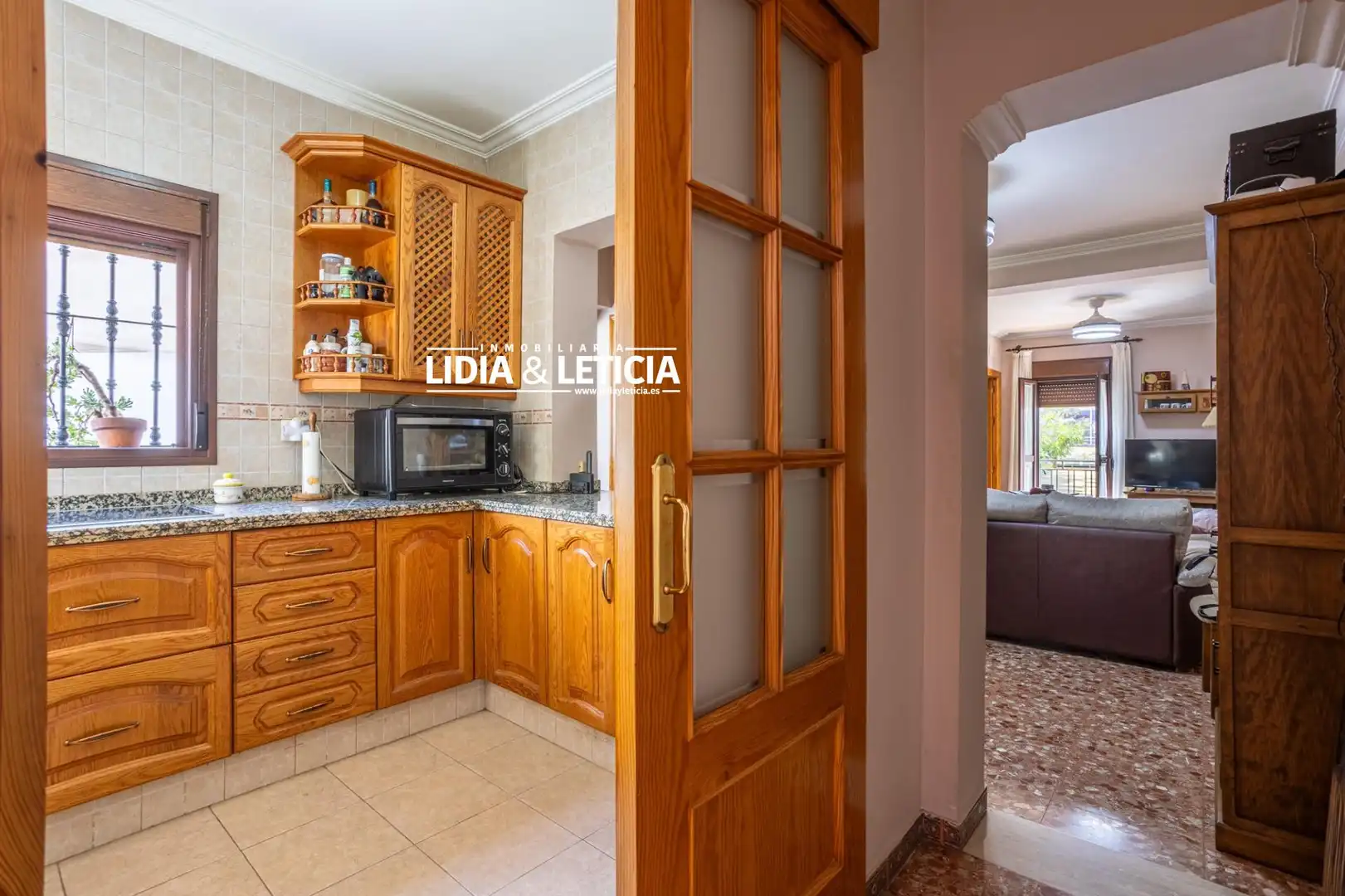 Cuina de Casa o xalet en venda en Alcalá de Guadaira amb Aire condicionat, Calefacció i Terrassa