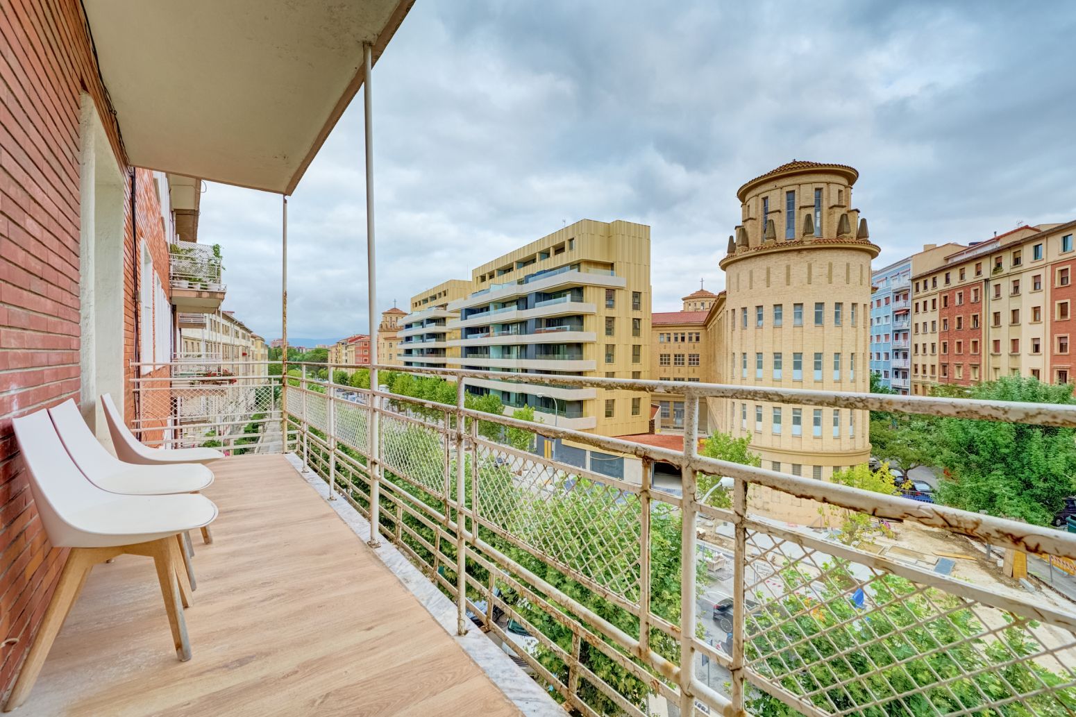 Terrassa de Pis en venda en  Pamplona / Iruña amb Calefacció, Parquet i Traster