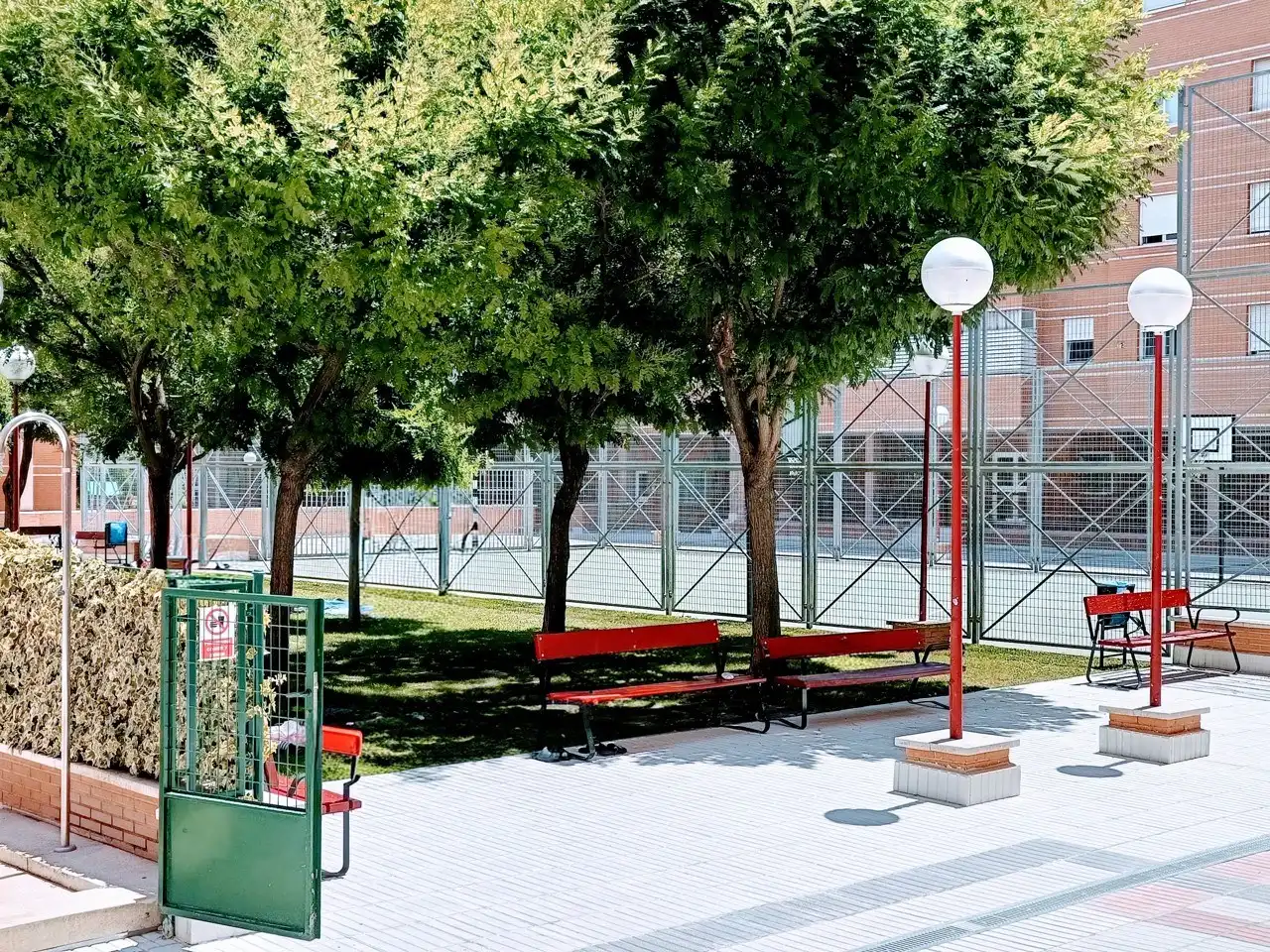 Außenansicht von Wohnung zur Miete in Madrid mit Klimaanlage, Heizung und Abstellraum