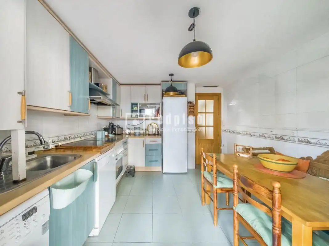 Cocina de Casa o chalet en venta en Alcorcón con Calefacción, Terraza y Trastero