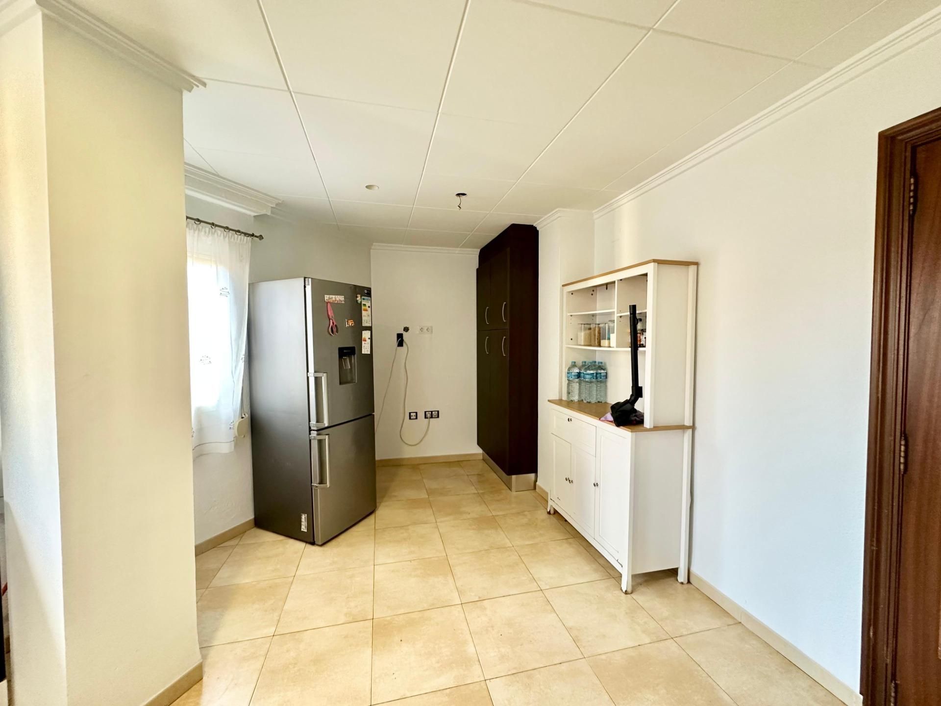 Küche von Wohnung zum verkauf in Alberic mit Klimaanlage und Terrasse