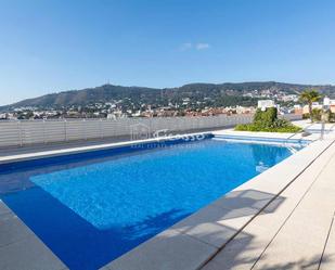 Piscina de Pis de lloguer en  Barcelona Capital amb Aire condicionat, Parquet i Terrassa