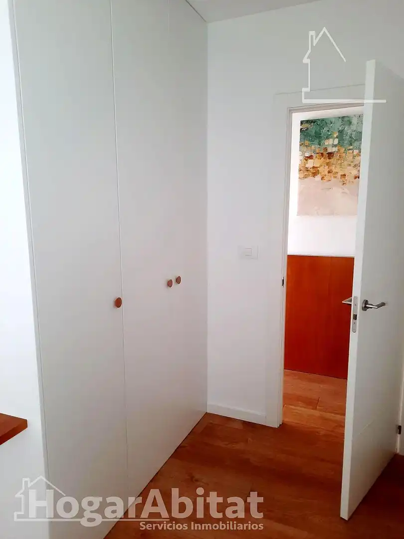 Flat for sale in Albal  with Air Conditioner, Parquet flooring and Balcony