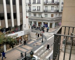 Vista exterior de Pis de lloguer en  Zaragoza Capital amb Calefacció, Parquet i Forn