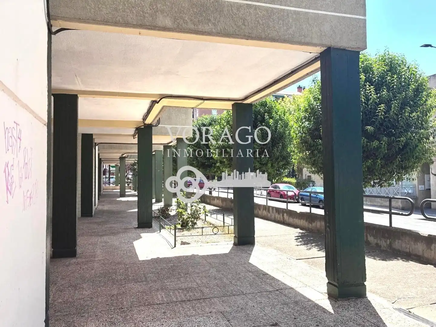 Vista exterior de Piso en venta en Guadalajara con Trastero