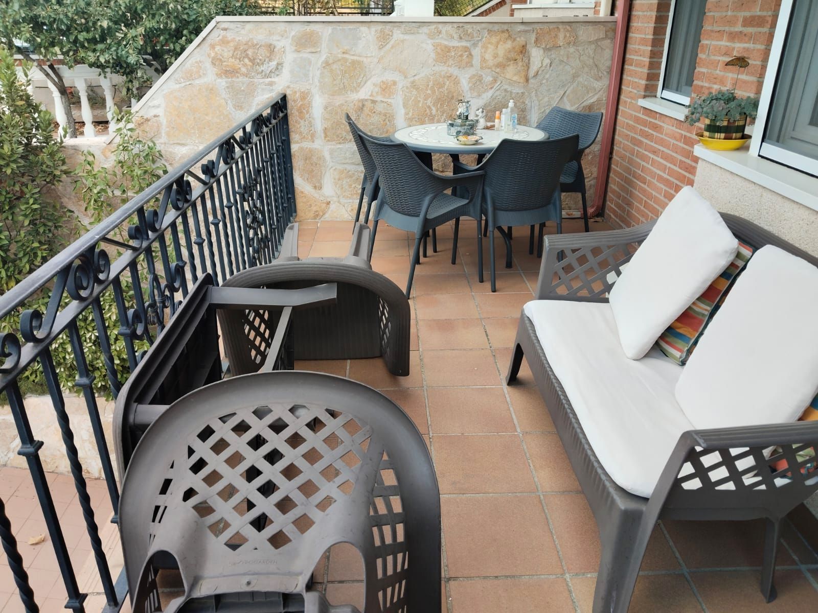 Terrassa de Casa o xalet en venda en Móstoles amb Calefacció, Jardí privat i Parquet