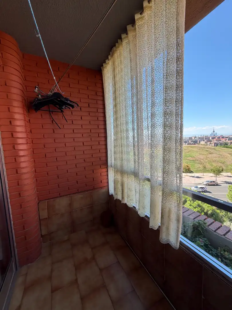 Terraza de Piso en venta en Madrid con Calefacción, Terraza y Amueblado
