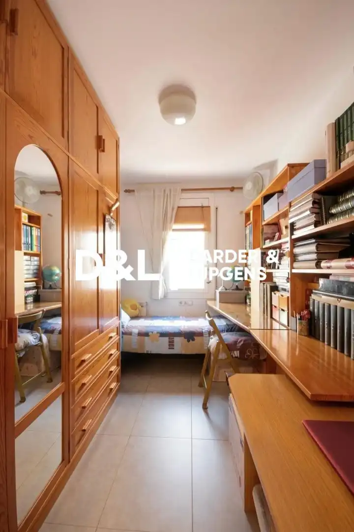 Habitación de Piso en venta en Vilanova i la Geltrú con Calefacción, Trastero y Balcón