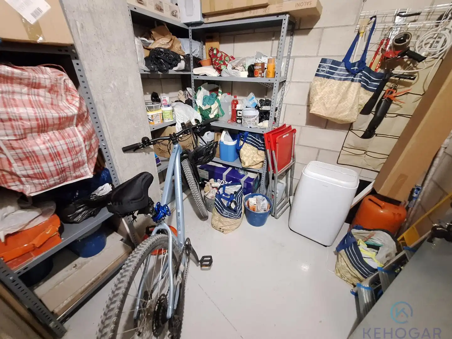 Piso con piscina en venta en Entrenúcleos, imagen 34
