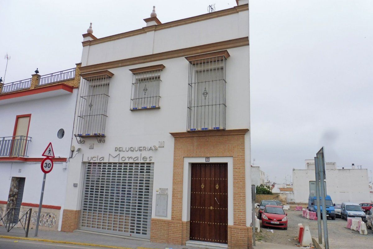 Exterior view of Flat to rent in Sanlúcar la Mayor  with Air Conditioner, Terrace and Balcony