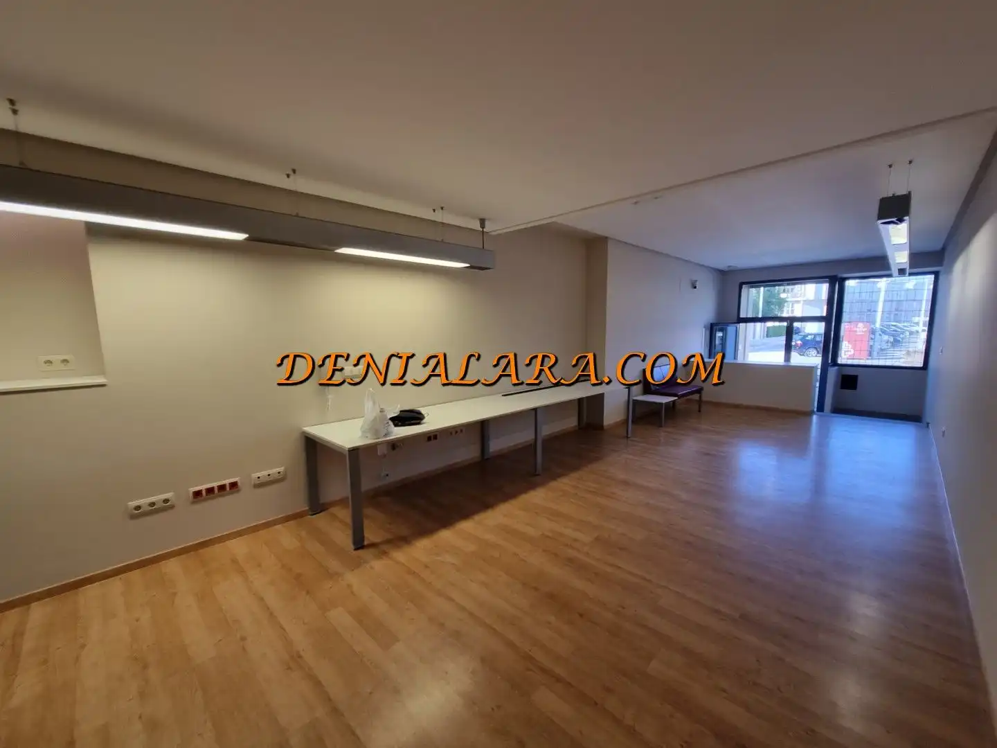 Local en venta en Ondara