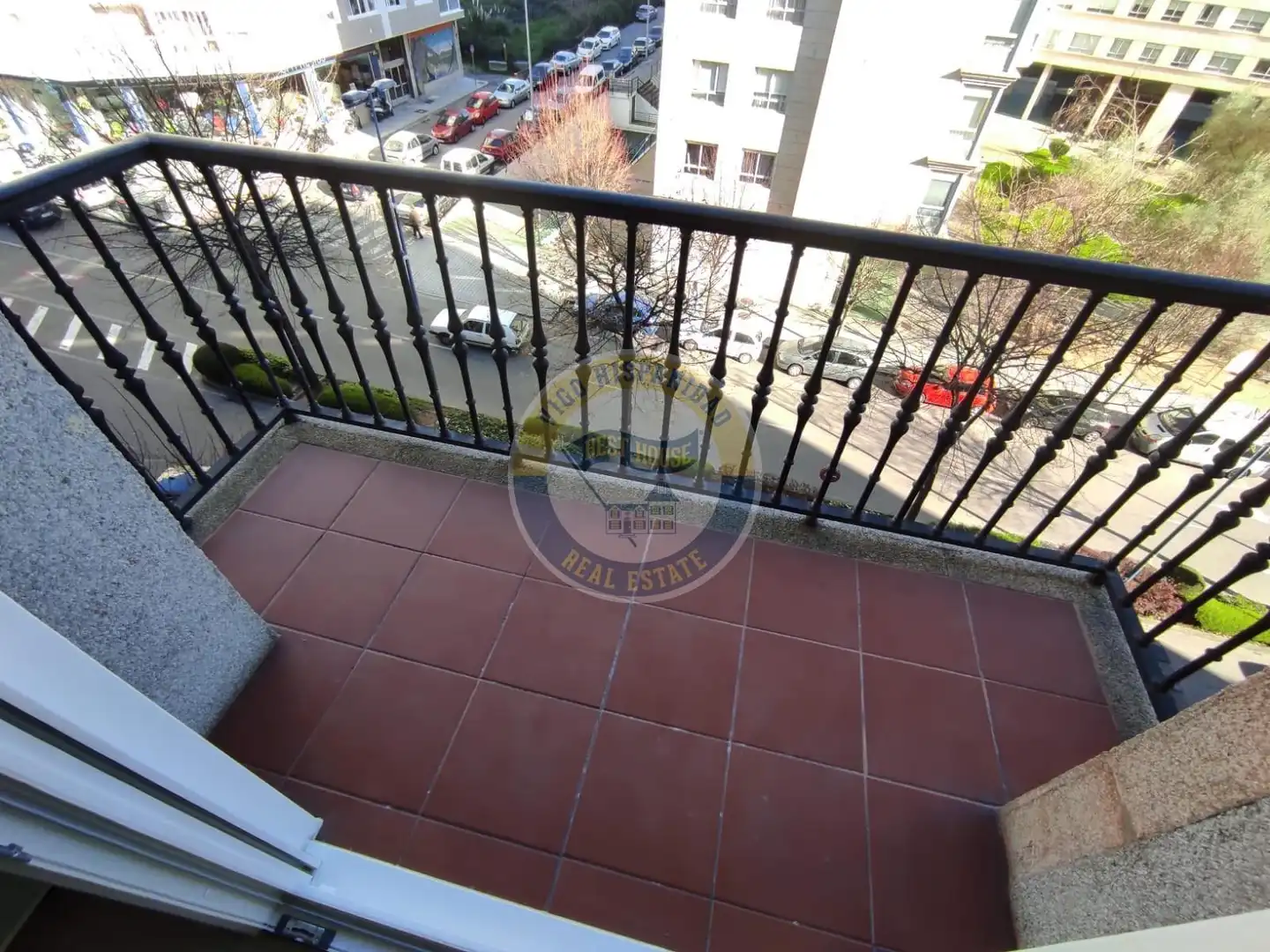 Terrassa de Pis de lloguer en Vigo  amb Calefacció, Parquet i Moblat