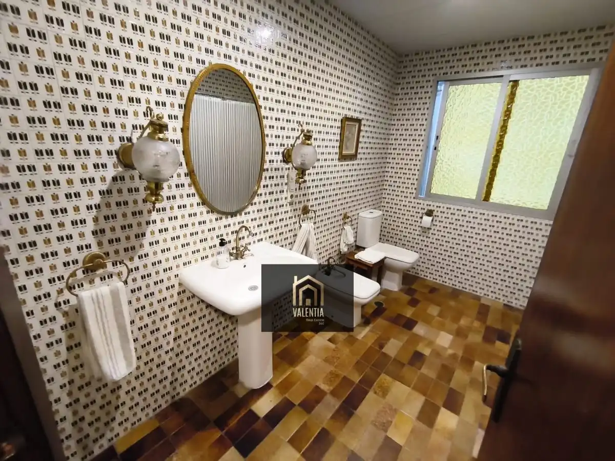 Bathroom of Flat for sale in Mora  with Alarm