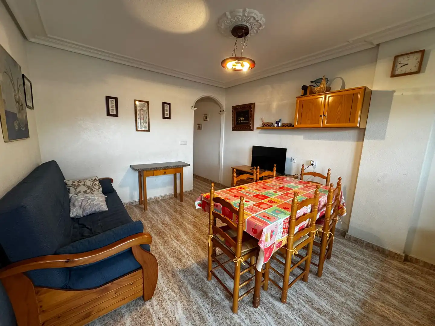 Esszimmer von Dachboden zum Verkauf in Torrevieja mit Klimaanlage, Terrasse und Möbliert