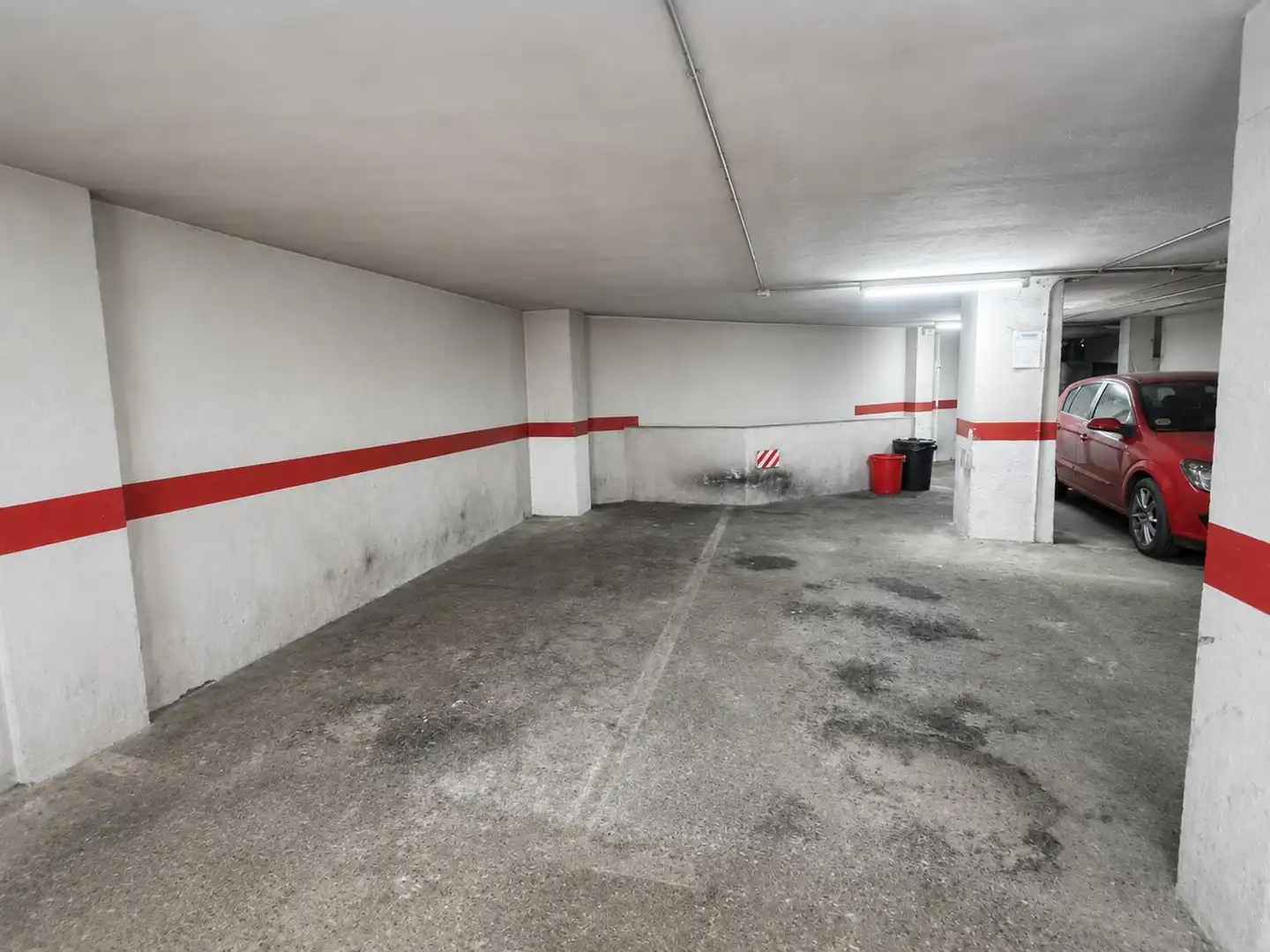 Parkplatz von Garage zur Miete in Barcelona