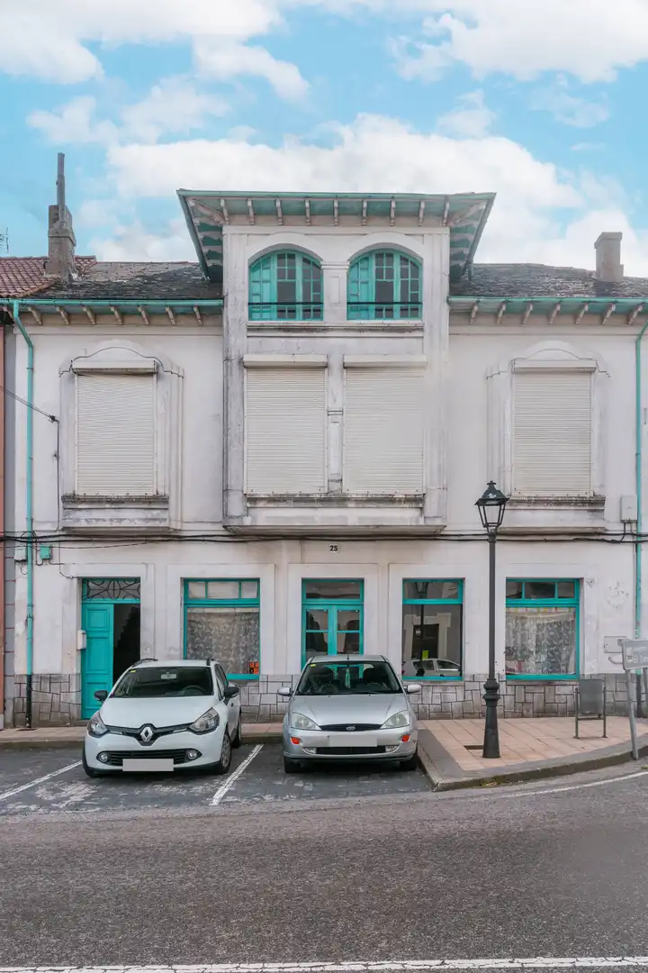 Vista exterior de Casa adosada en venta en Salas con Parquet, Terraza y Trastero