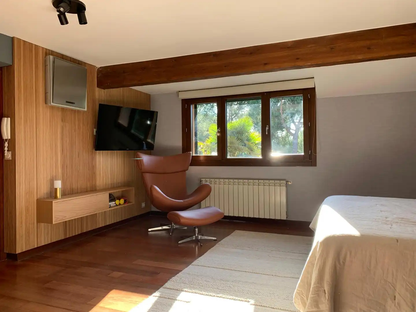 Sala de estar de Casa o chalet en venta en Boadilla del Monte con Aire acondicionado, Calefacción y Jardín privado