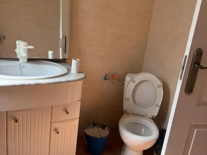 Baño de Terreno en venta en Motril