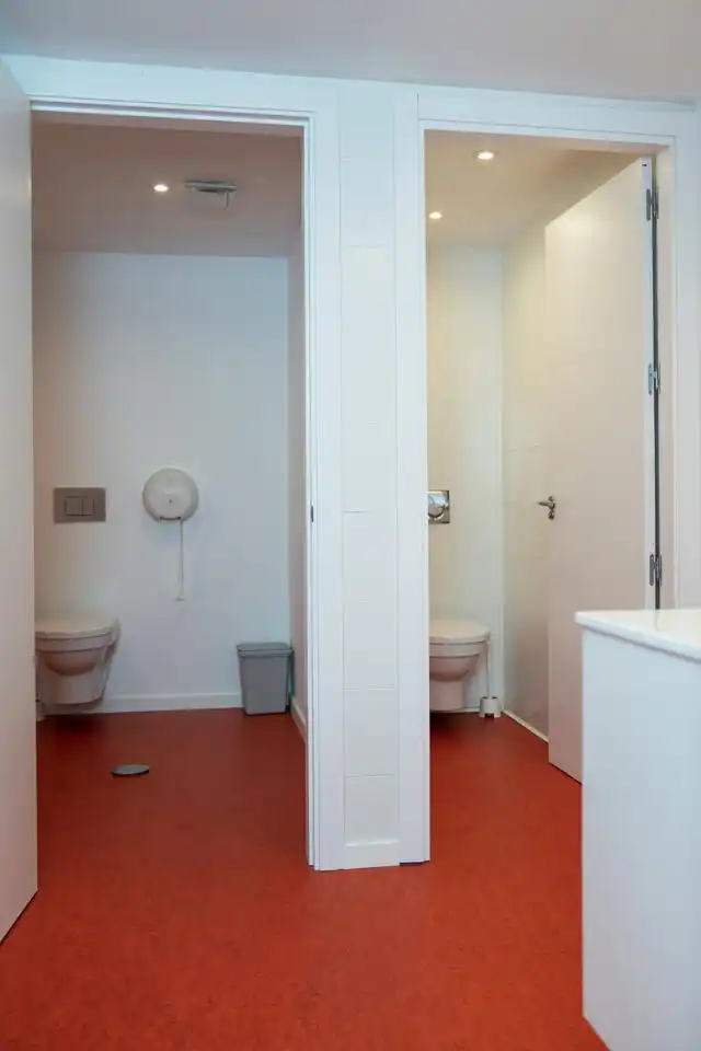 Office for rent in Larrabide, Milagrosa