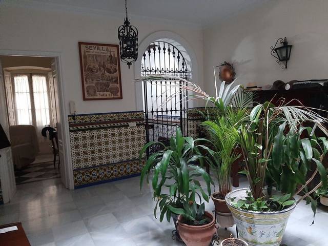Casa-chalet en Venta en Calle Álvarez Quintero en Alfalfa - Santa Cruz