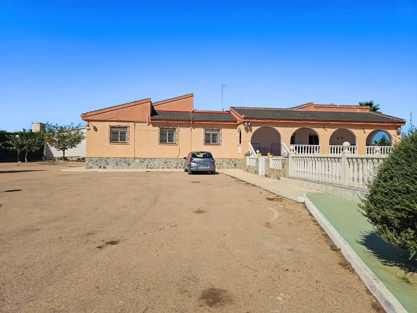 Vista exterior de Finca rústica en venta en Algorfa con Aire acondicionado, Calefacción y Terraza