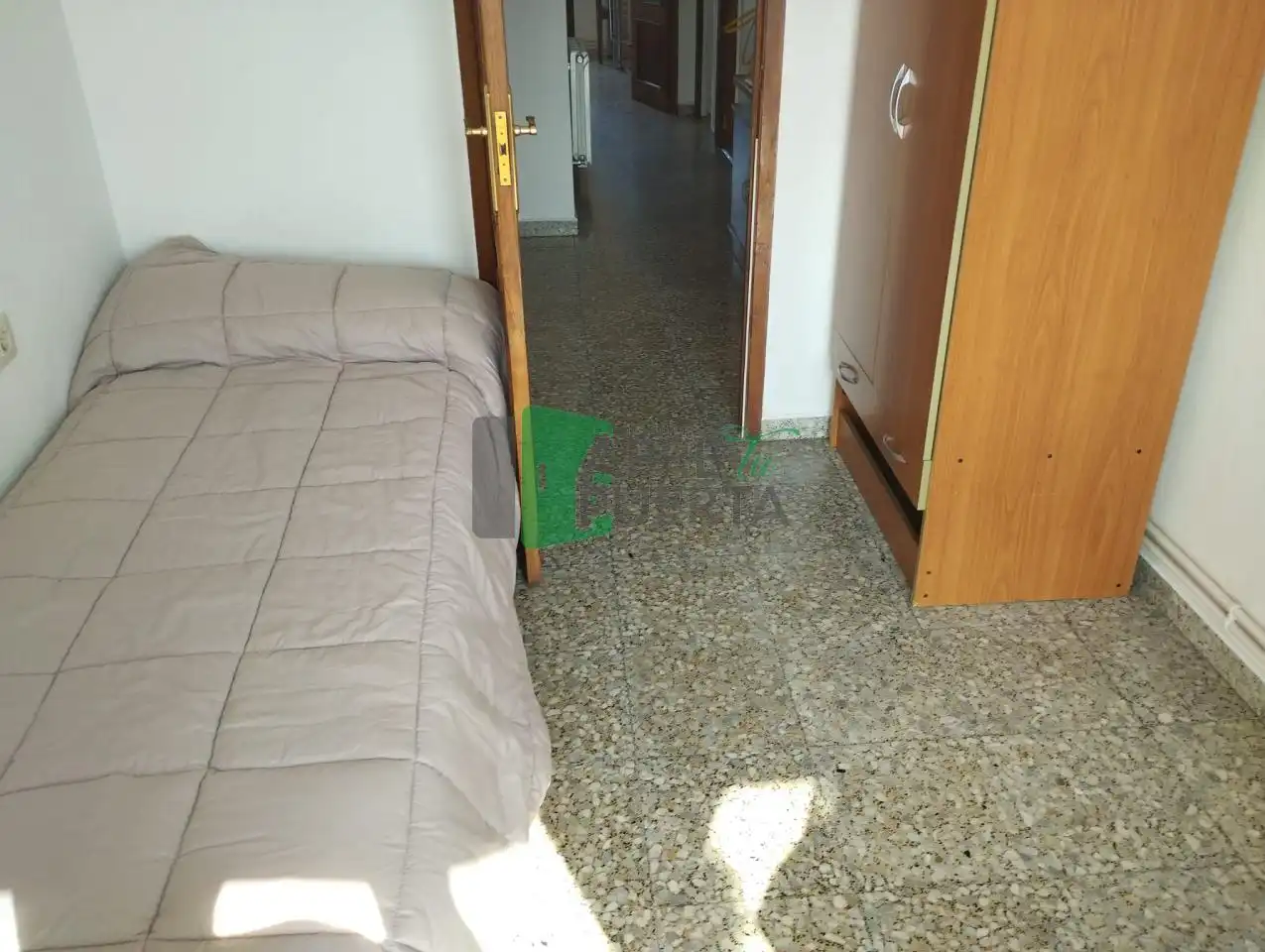 Habitación de Piso en venta en Ourense Capital  con Calefacción y Amueblado