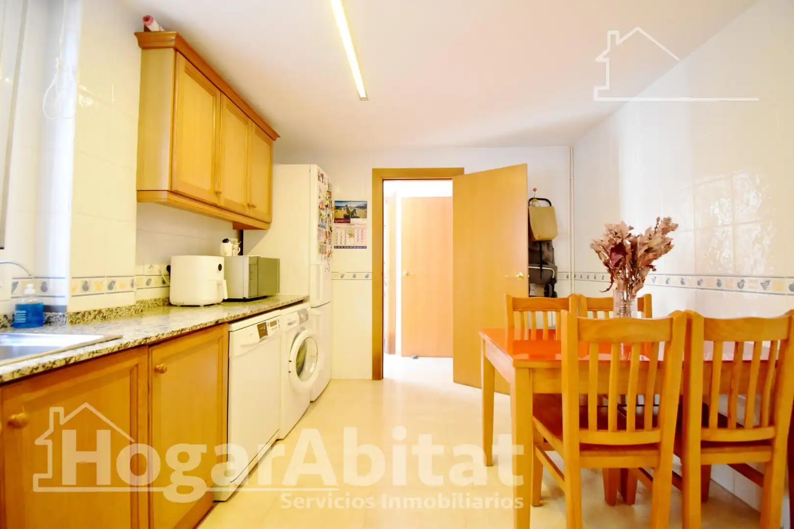 Küche von Einfamilien-Reihenhaus zum Verkauf in Cullera mit Heizung, Terrasse und Abstellraum