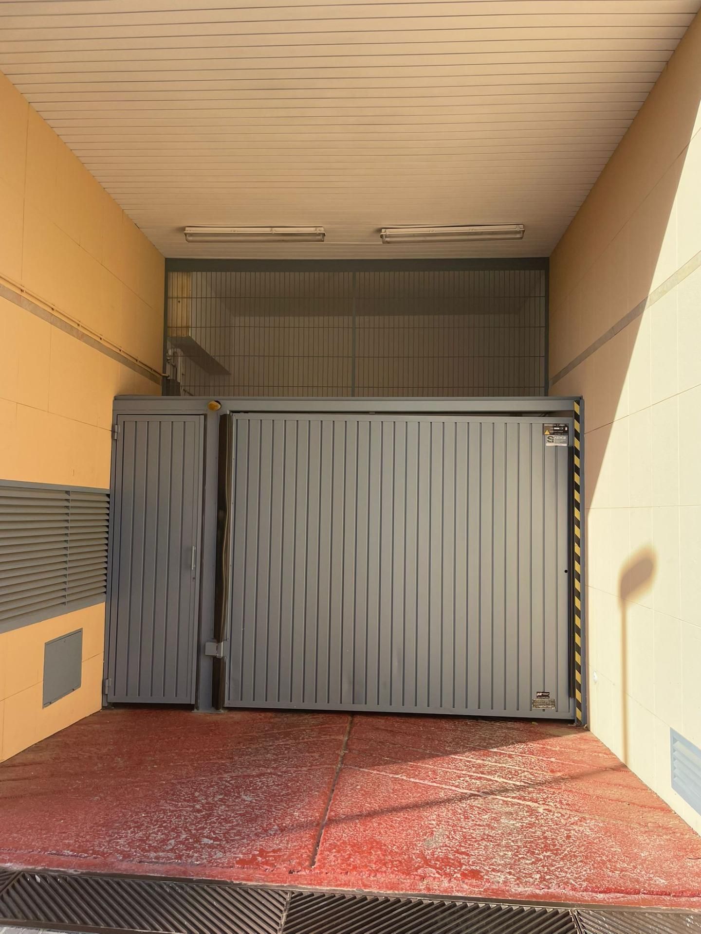 Exterior view of Garage for sale in  Tarragona Capital