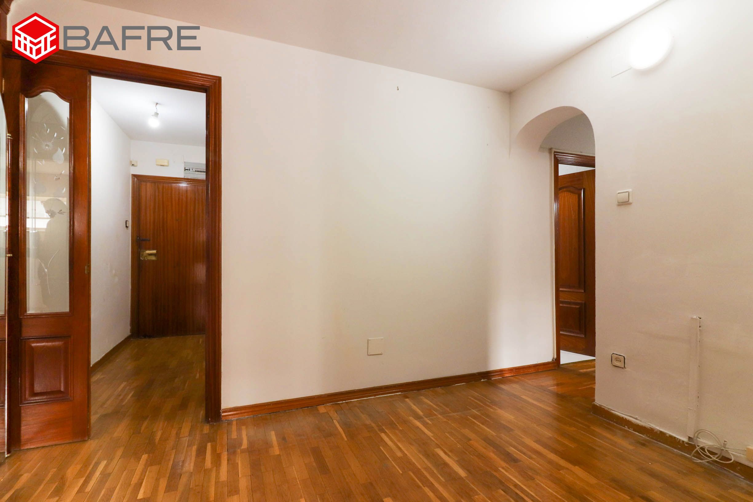 Flat for sale in  Madrid Capital  with Heating