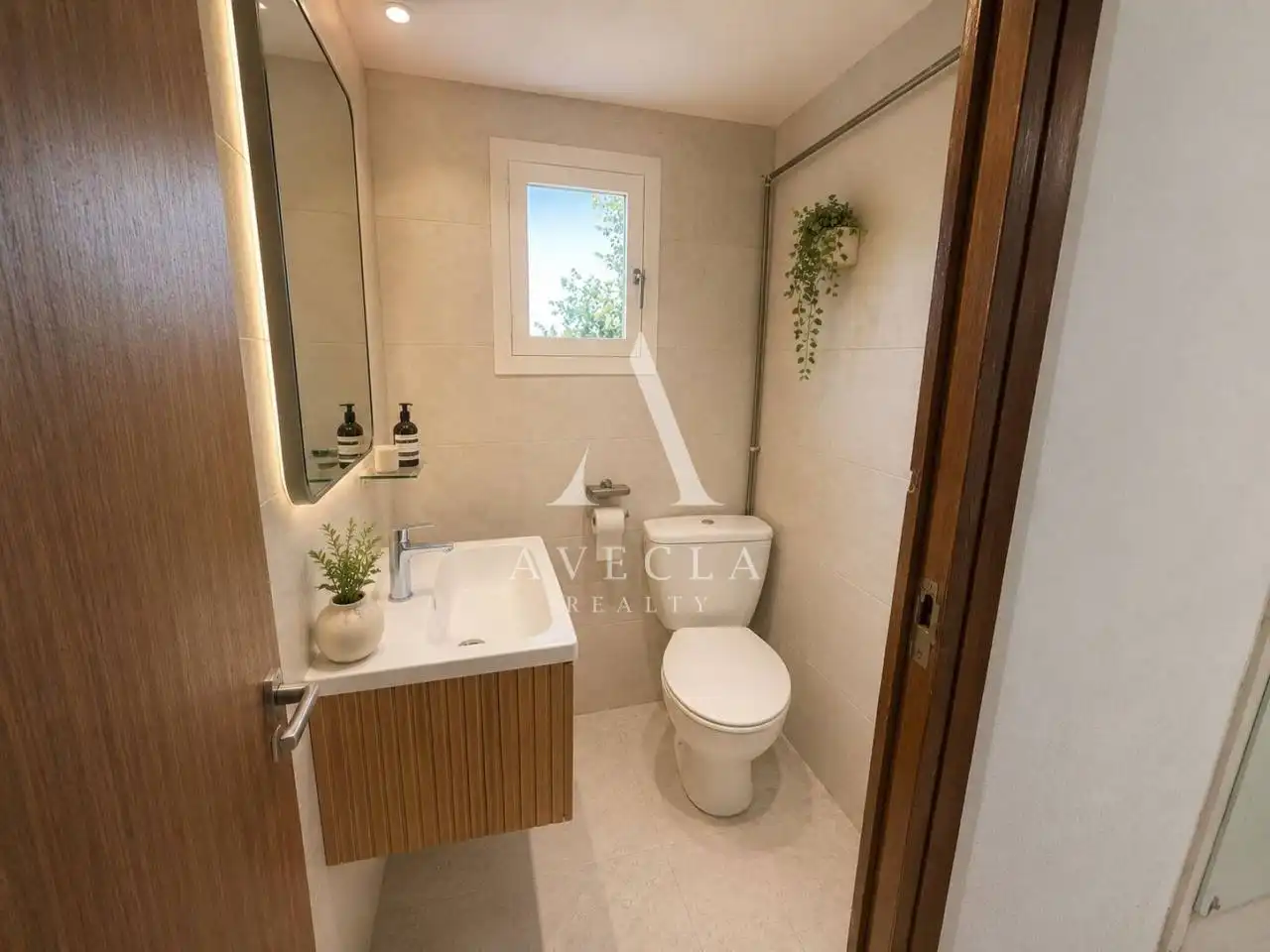 Bany de Casa o xalet en venda en Sant Cugat del Vallès amb Jardí privat i Piscina
