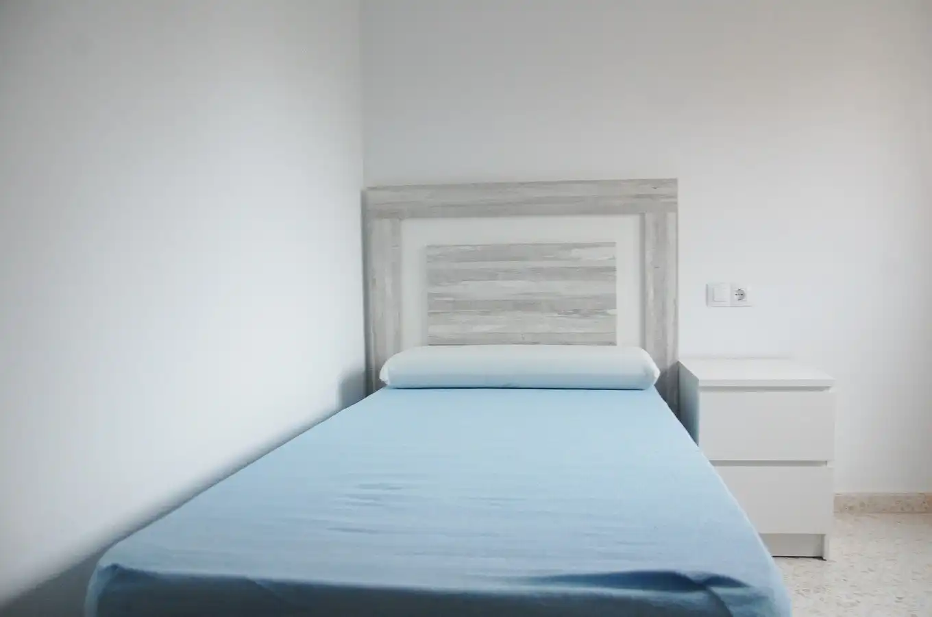 Schlafzimmer von Wohnung zur Miete in Granada mit Heizung, Möbliert und Gemeinschaftspool