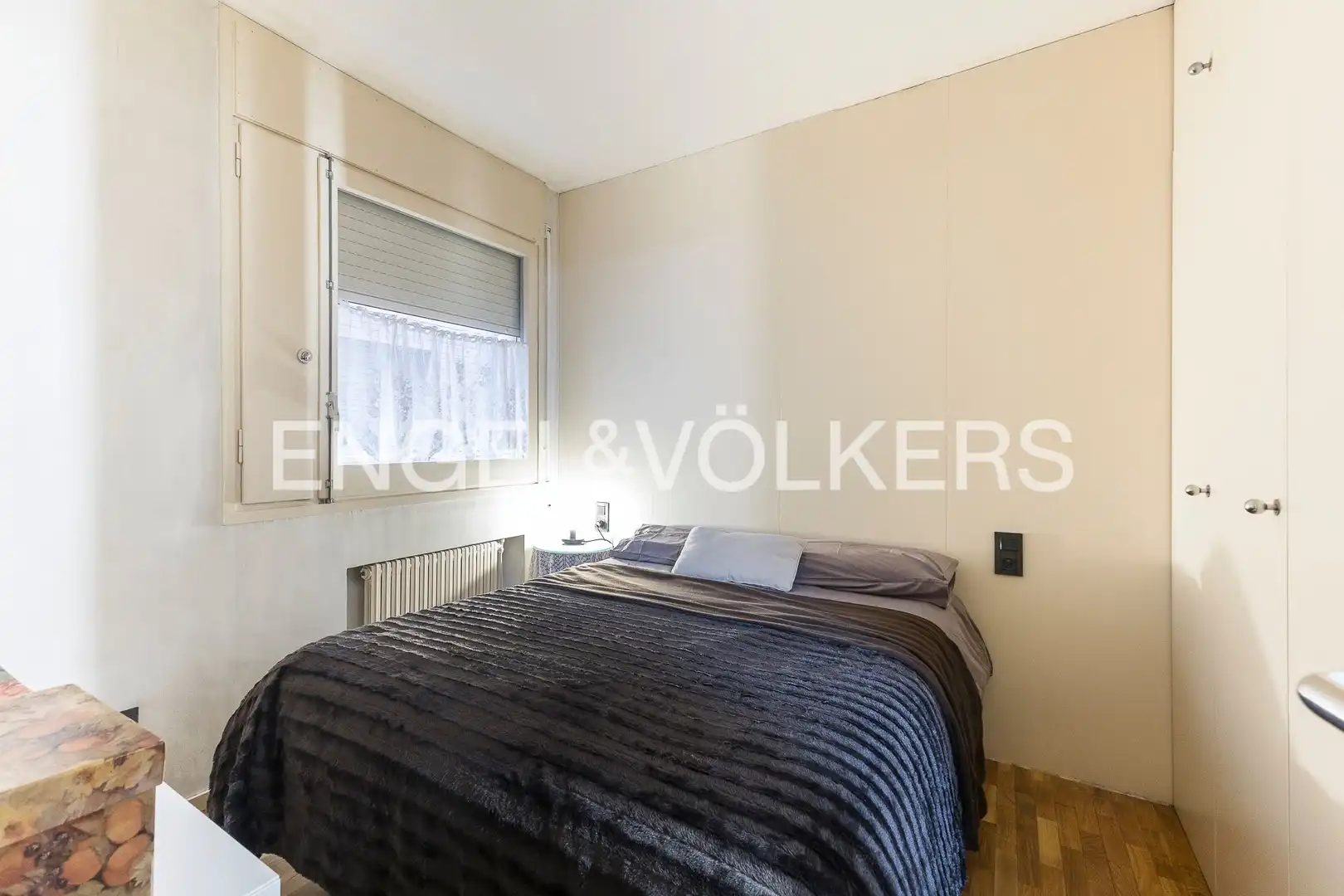 Schlafzimmer von Maisonette zum Verkauf in Barcelona mit Heizung und Parkett