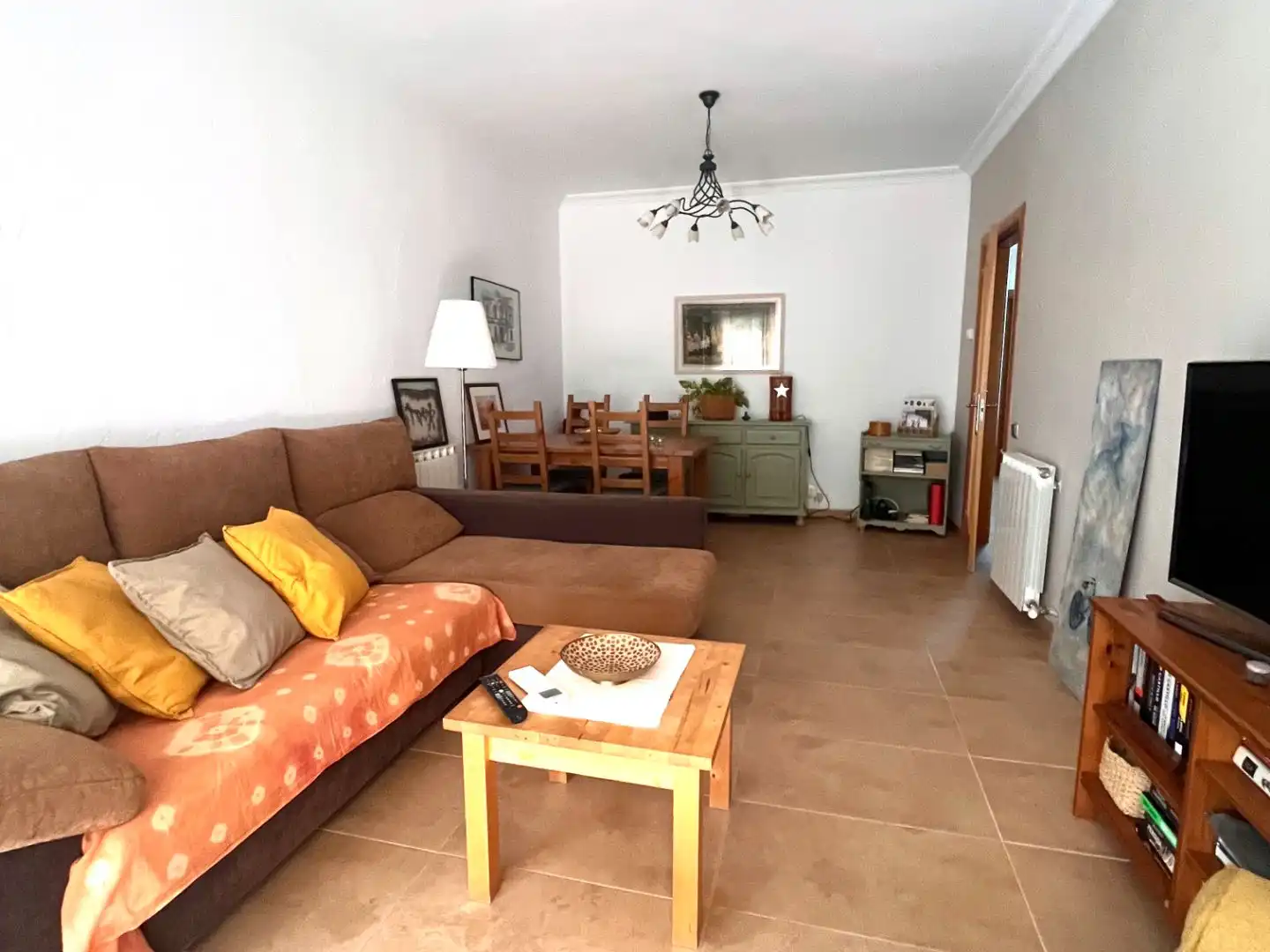 Sala d'estar de Casa o xalet en venda en Figueres amb Aire condicionat, Terrassa i Balcó