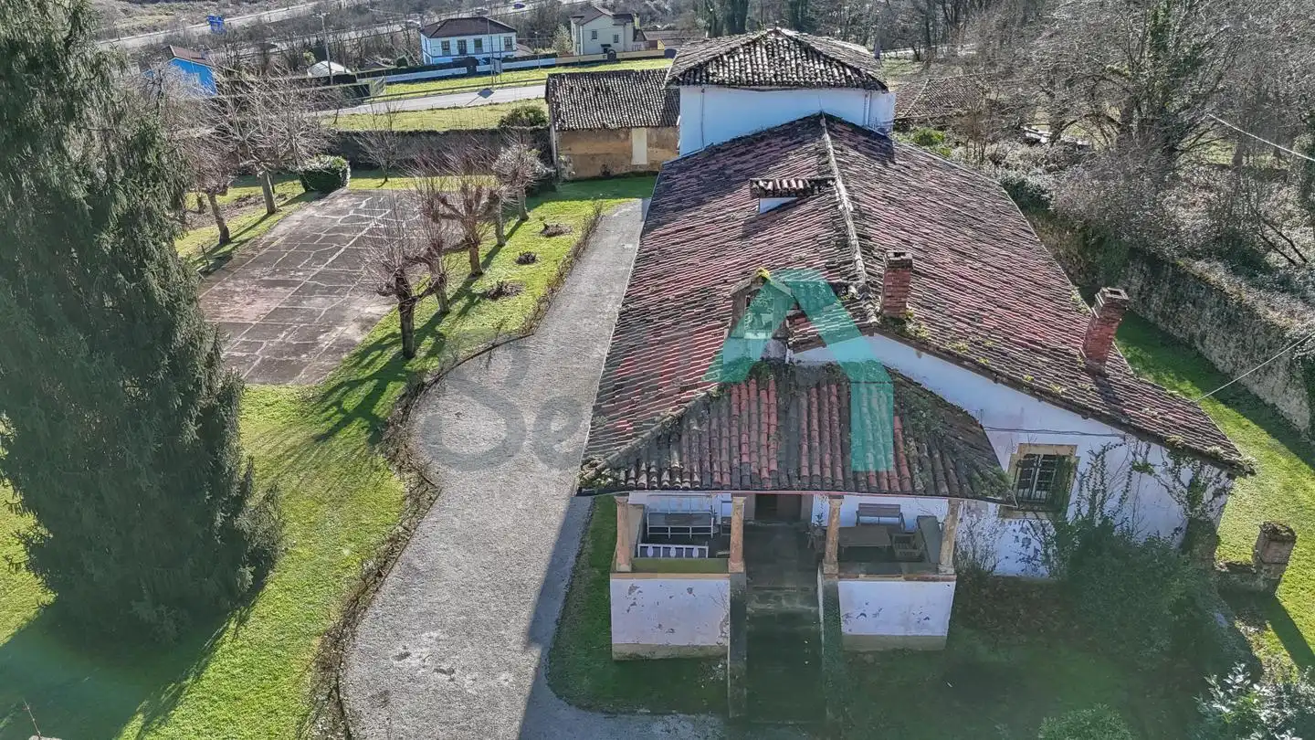 Casa o chalet en venta en Oviedo  con Jardín privado y Balcón