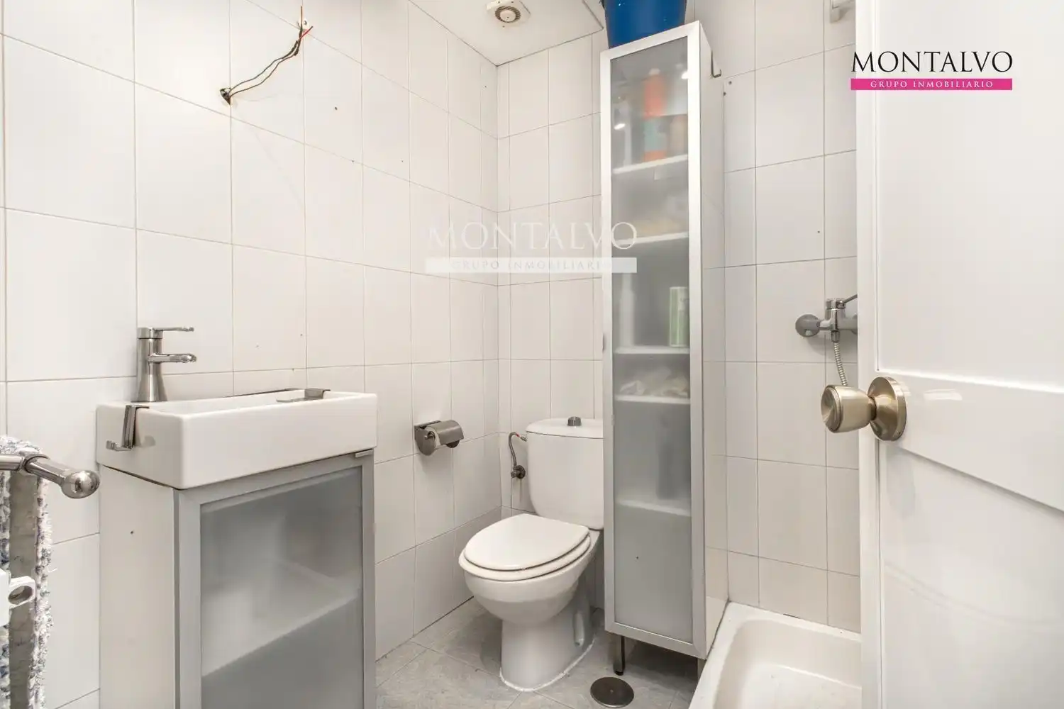 Badezimmer von Geschaftsraum zum Verkauf in Granada