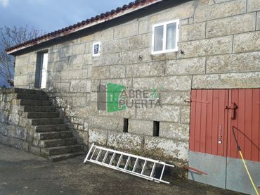 House for sale in Esgos