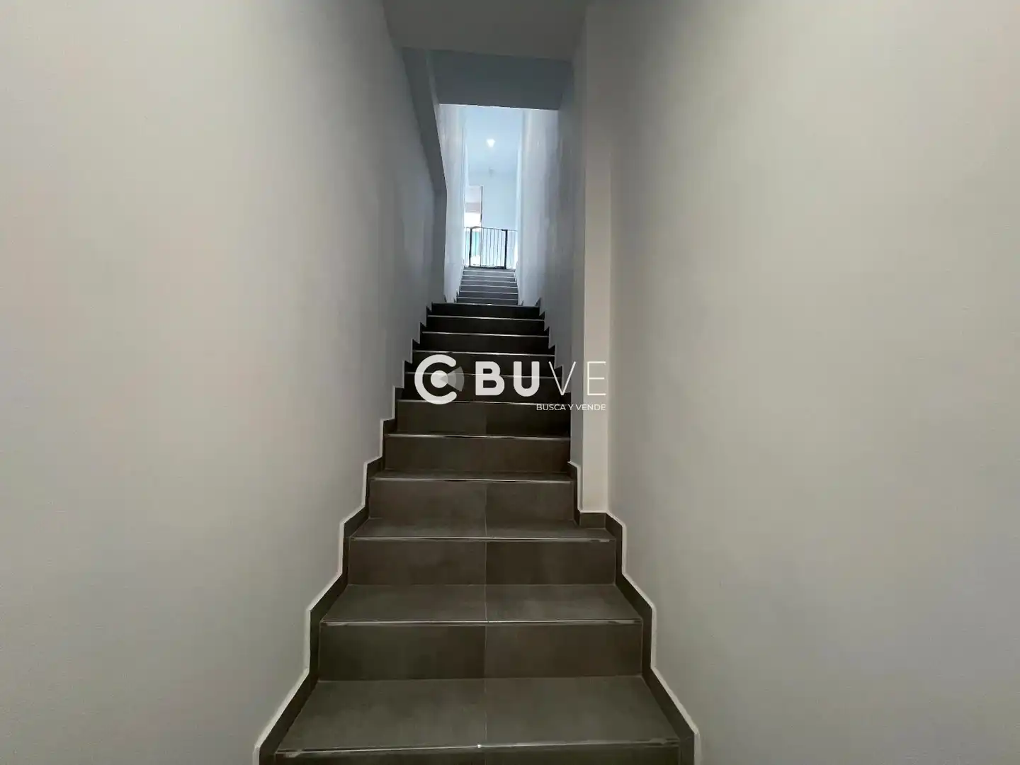 Houses for sale in Sevilla  with Air Conditioner, Terrace and Swimming Pool