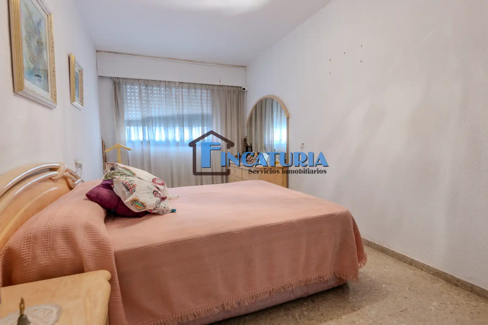Schlafzimmer von Wohnung zum Verkauf in Mislata mit Klimaanlage, Abstellraum und Balkon