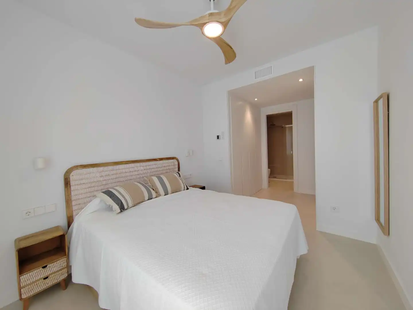 Apartments for rent in N/A, Poniente - Faro