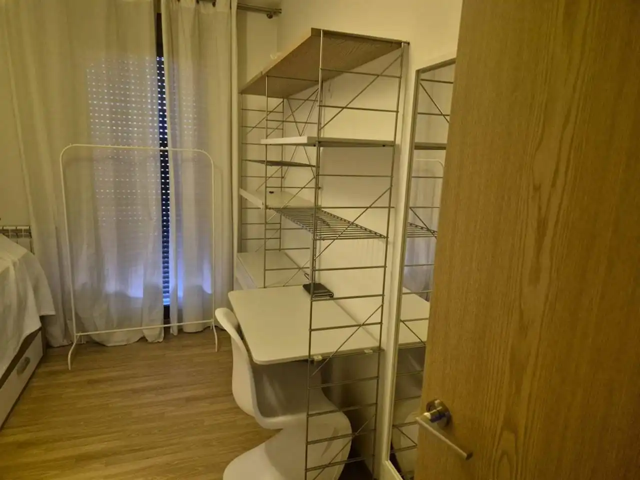 Dormitori de Apartament de lloguer en Badajoz amb Calefacció i Moblat