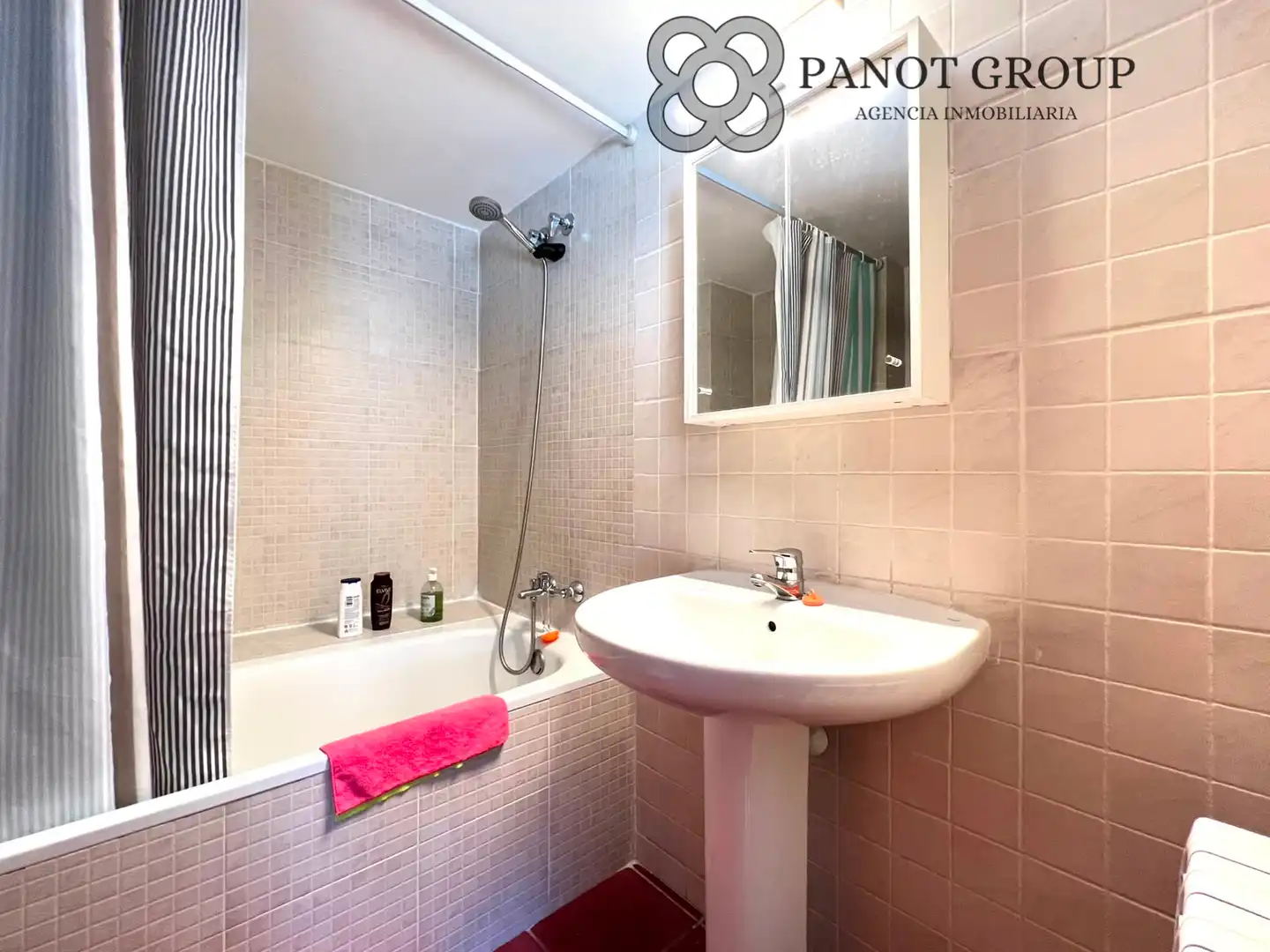 Baño de Dúplex en venta en Barcelona con Aire acondicionado, Calefacción y Terraza